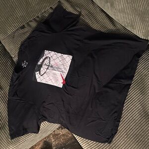 Nike Men's Black Basketball Hoop Tee